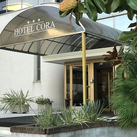 Hotel Cora Carate Brianza Eksteriør bilde