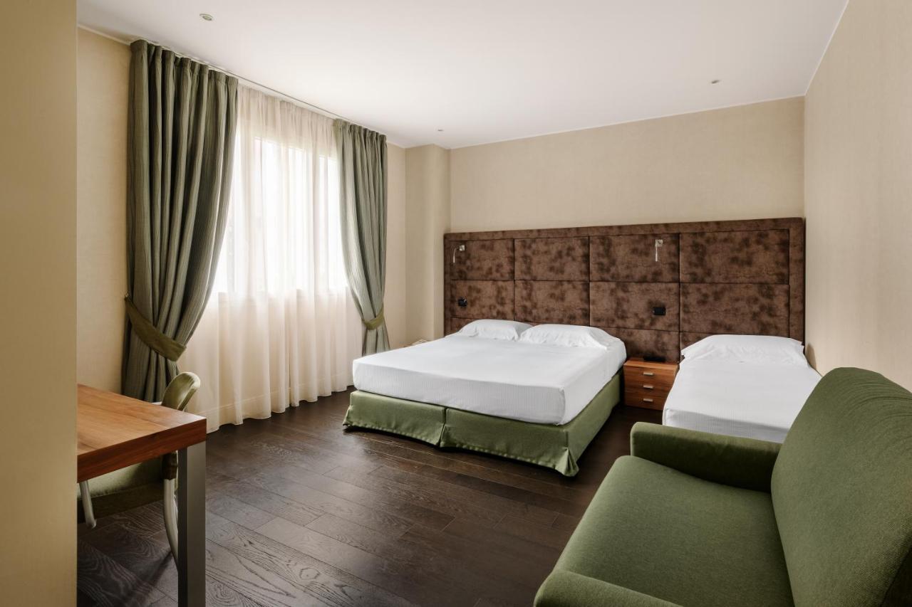 Hotel Cora Carate Brianza Eksteriør bilde